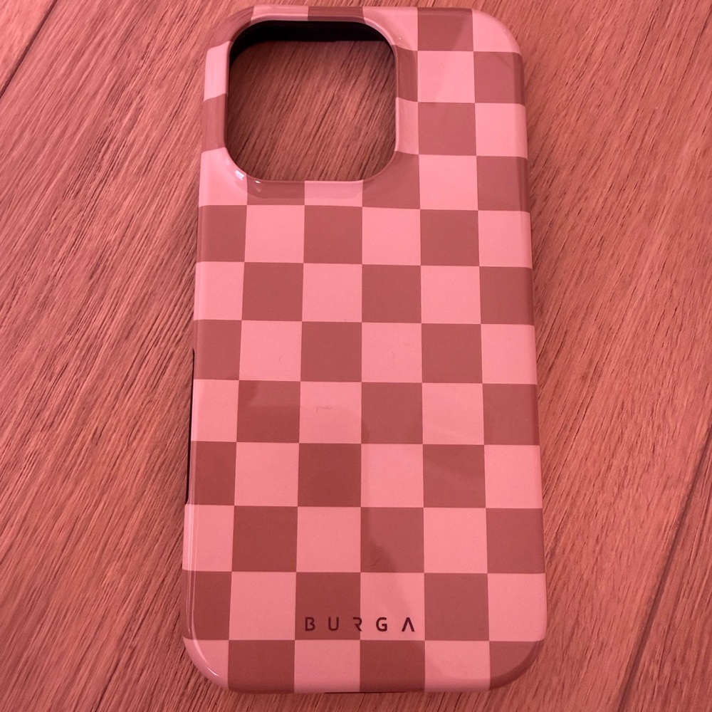 Burga brown/tan Checkered iPhone 16 pro Case